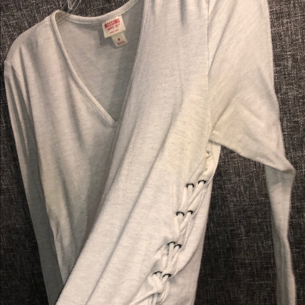 Side tie tee
